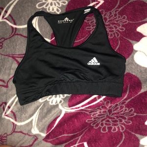 Sports bra it's a medium but fits me like a small